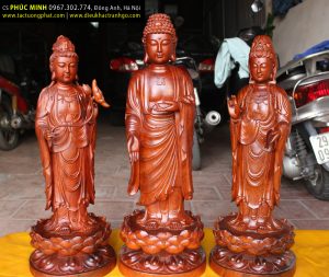 Bộ Tượng Tây Phương Tam Thánh đứng, thờ tại gia. Phật A Di Đà cao 67cm, Bồ Tát Quán Thế Âm cao 62cm, Bồ Tát Đại Thế Chí cao 62cm.