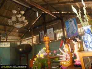 Chùa lá Trung Thuận, Xã Thuận Mỹ, Huyện Châu Thành, Tỉnh Long An.
