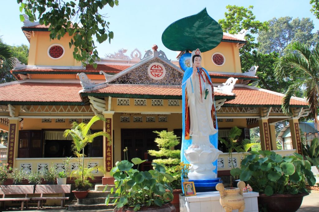 Khuôn viên chùa Đại Giác