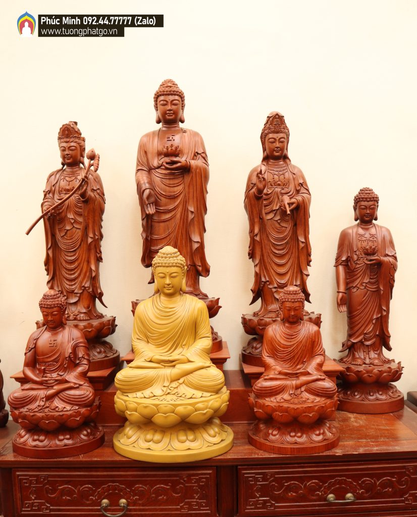 Những tượng cỡ nhỏ đang có sẵn tại Xưởng tượng Phật gỗ Phúc Minh